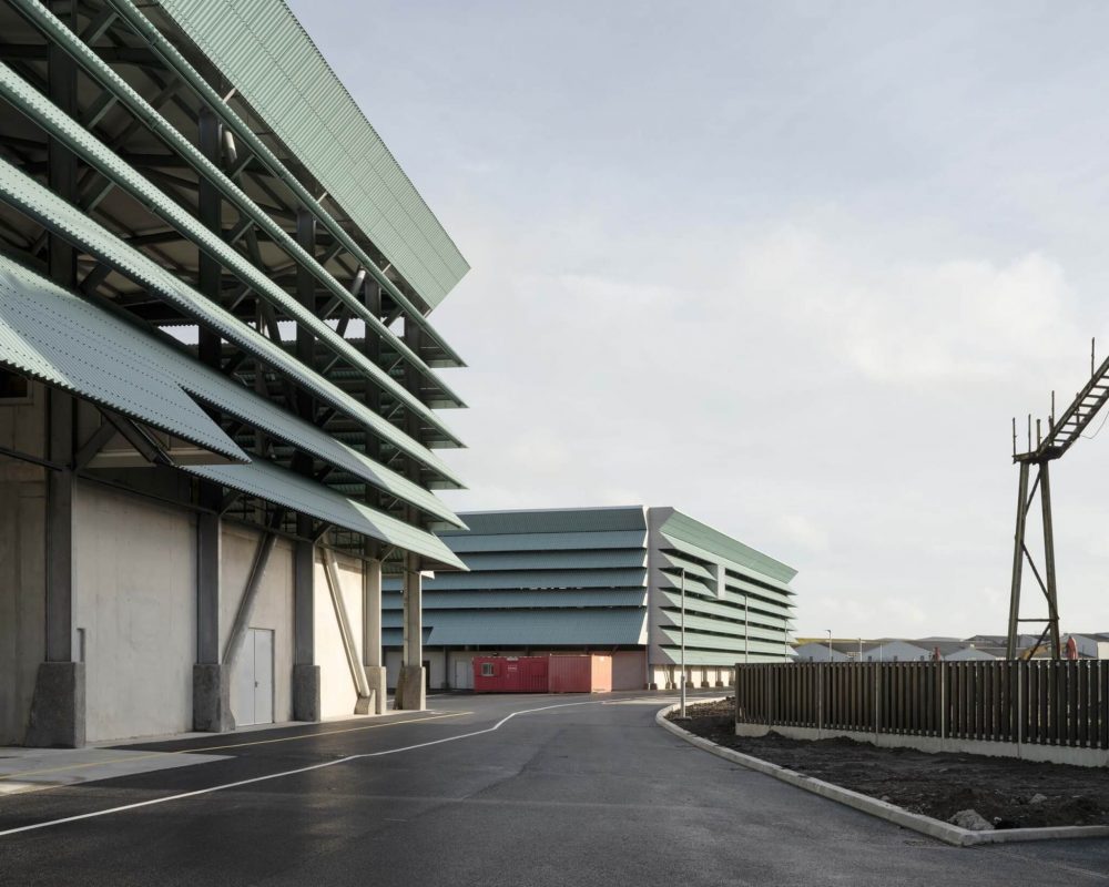 Clancy Moore beautifies an Irish wastewater treatment facility with a screen of sea-green louvers
