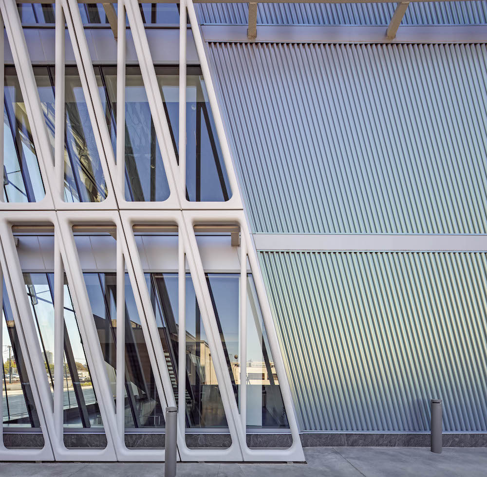 Joan & Edgar Booth Theatre and the College of Fine Arts Production Center /  Elkus Manfredi Architects