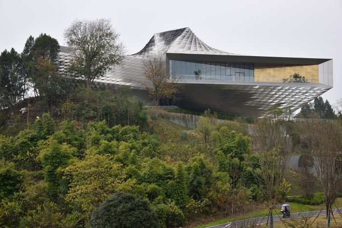 IwamotoScott signals environmental attunement with a tessellated skin in Chengdu, China